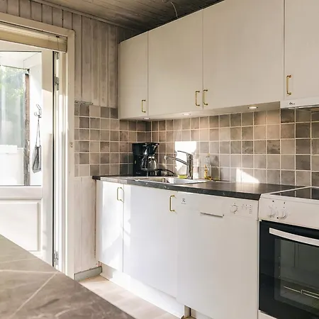 Holiday home 6 Person In Hadsund-by Traum *