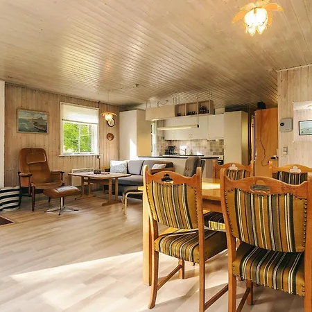 6 Person In Hadsund-by Traum