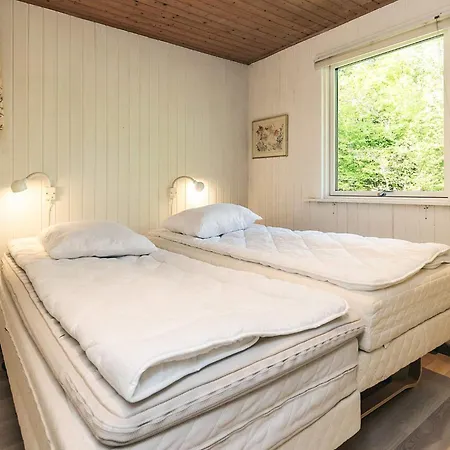 6 Person In Hadsund-by Traum